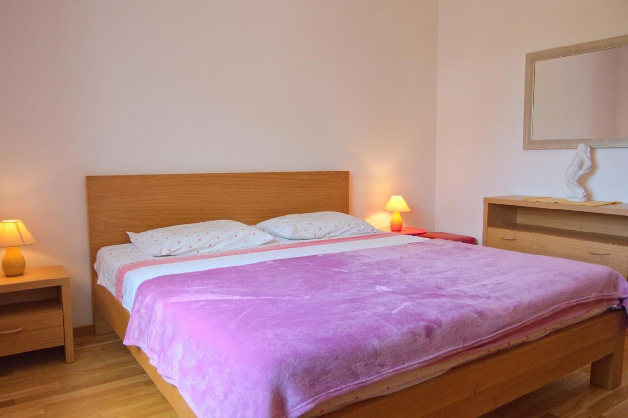 Apartments Vili Umag Exterior photo
